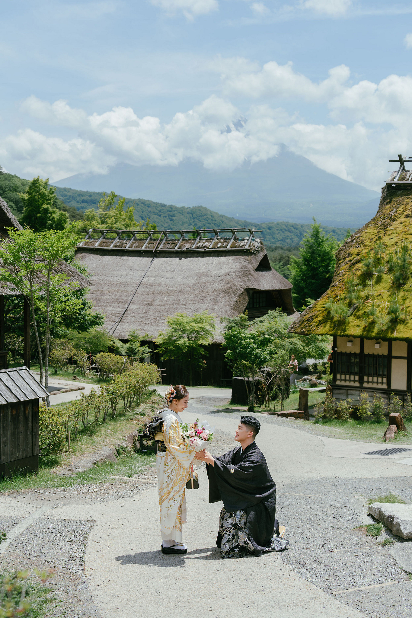Mt. Fuji Pre-Wedding Photoshoot | Mt. Fuji Village, Oishi Park & Mt. Fuji Park at Mt. Fuji Village pre-wedding photo