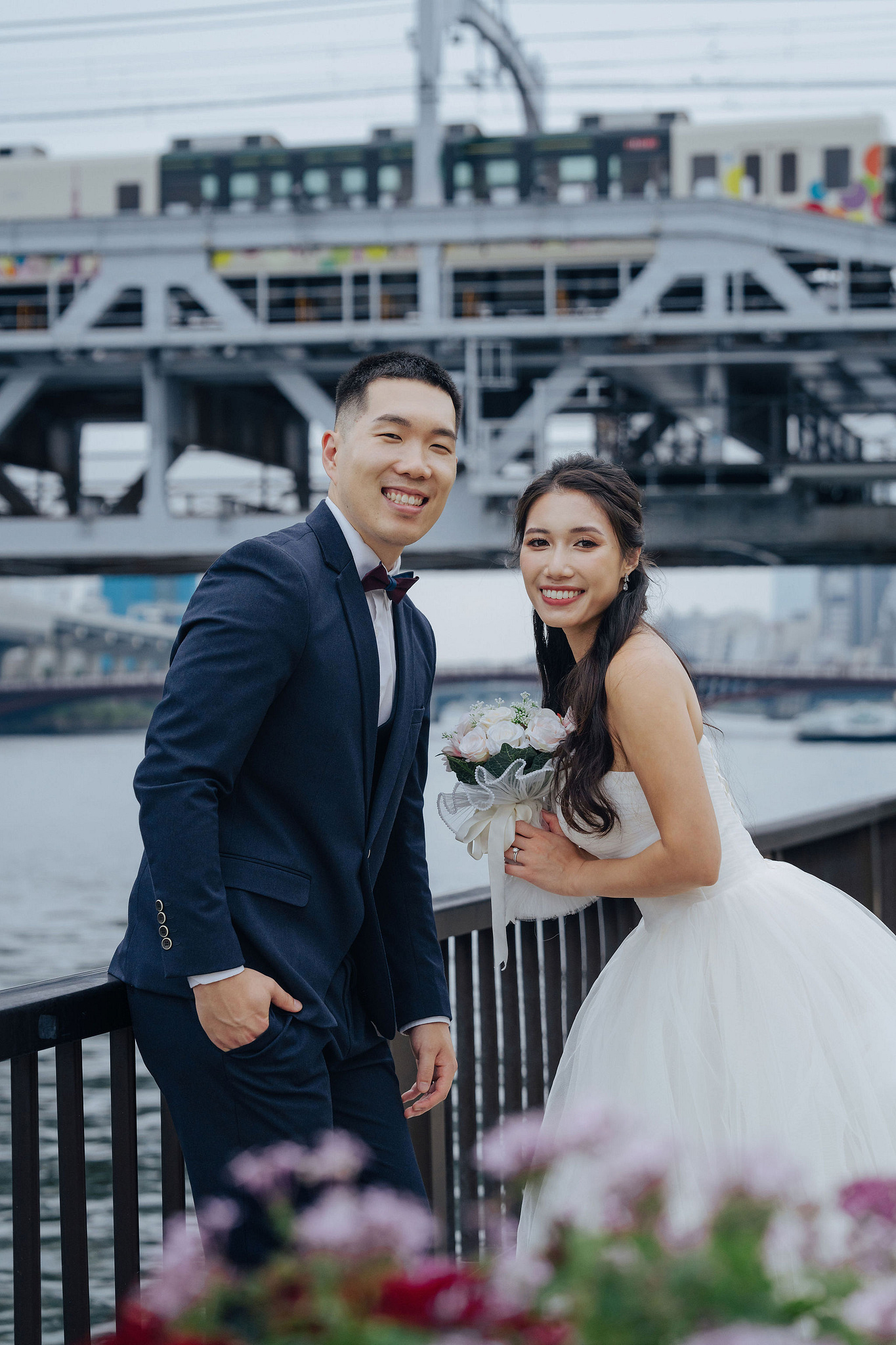 Tokyo Pre-Wedding Photoshoot | Tokyo Shrine, Tokyo Riverfront & Shinjuku at Tokyo Riverfront pre-wedding photo