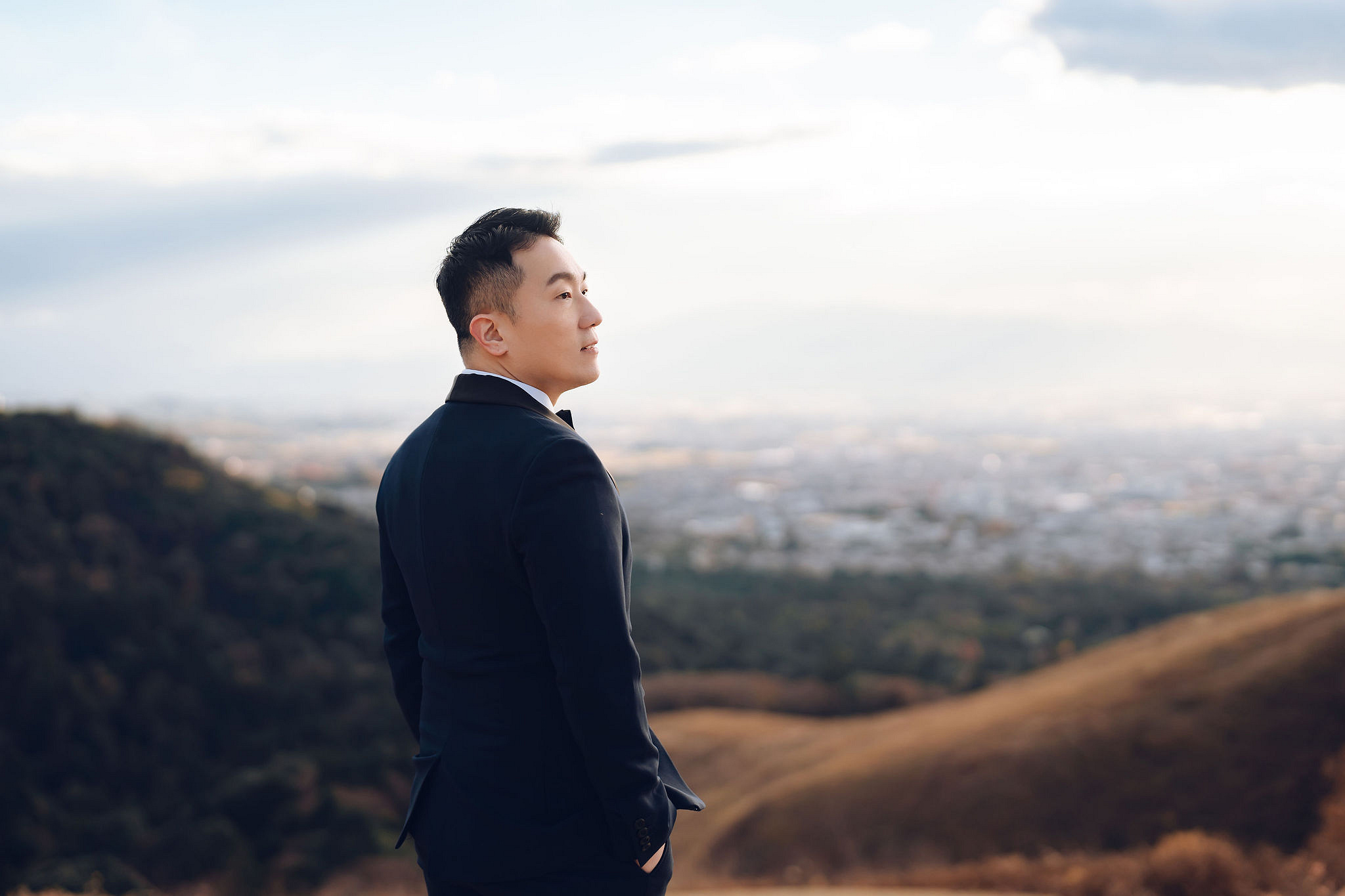 Kyoto Pre-Wedding Photoshoot | Historic Pagoda Streets & Nara Grasslands at Nara Grasslands & Rolling Hills pre-wedding photo