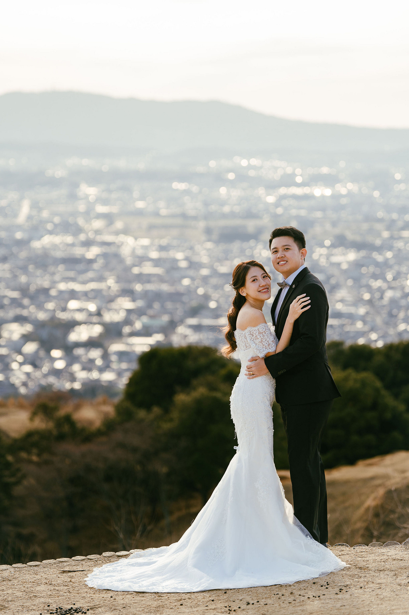 Kyoto Pre-Wedding Photoshoot | Nara Park, Gion & Mount Wakakusa at Mount Wakakusa pre-wedding photo