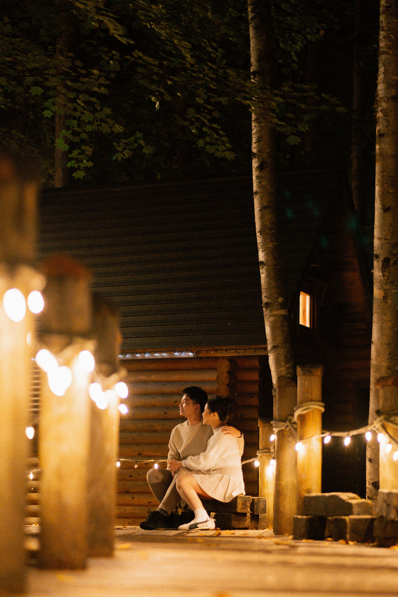 Furano, Hokkaido Pre-Wedding Photoshoot | Farm Chiyoda, Shikisai-no-oka & Ningle Terrace at Ningle Terrace pre-wedding photo