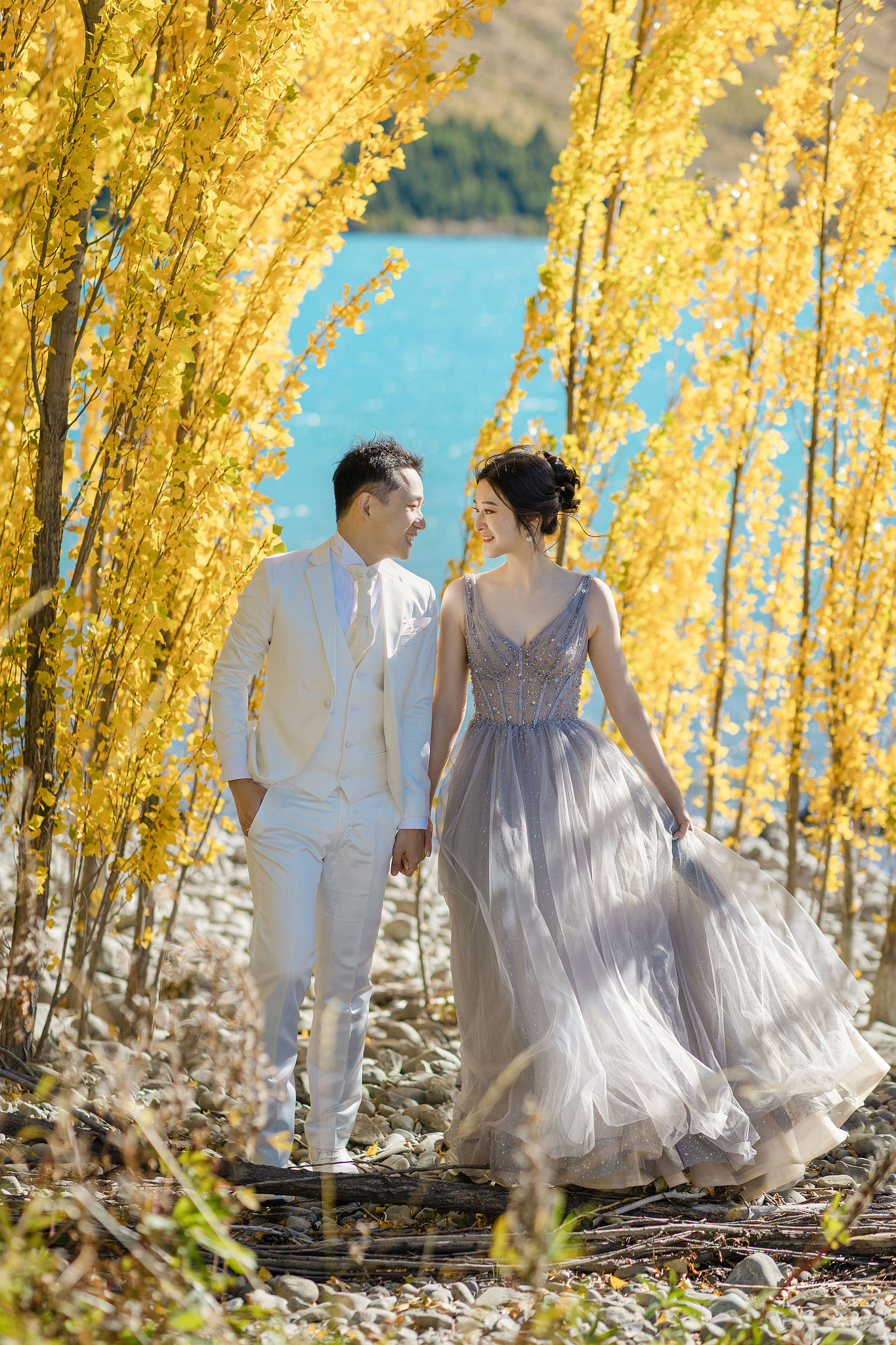 New Zealand Pre-Wedding Photoshoot | South Island at South Island pre-wedding photo