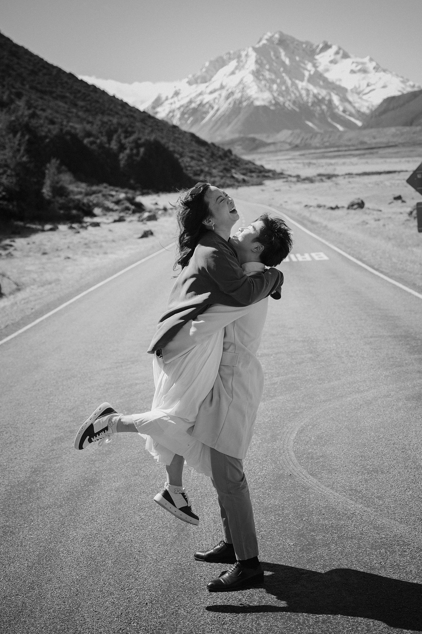 New Zealand Pre-Wedding Photoshoot | Lake Wakatipu, Alta Tarns, Coromandel Peak to Mount Cook at Mount Cook National Park pre-wedding photo