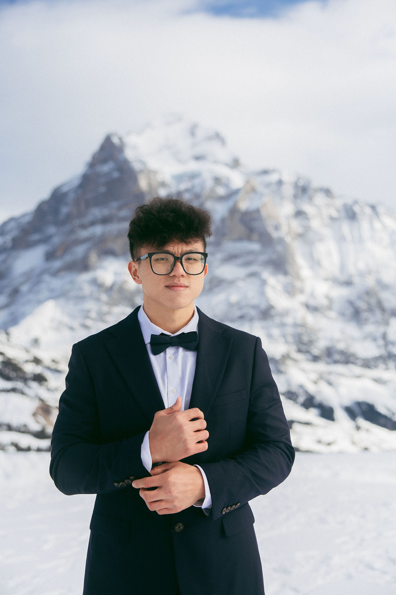 Switzerland Pre-Wedding Photoshoot | Lauterbrunnen, Grindelwald First & Lake Brienz at Grindelwald First pre-wedding photo