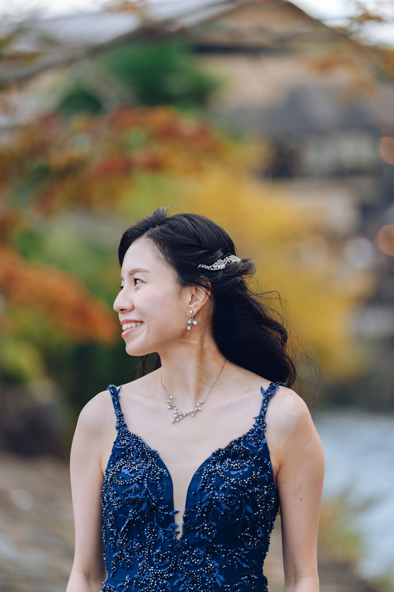 Kyoto Pre-Wedding Photoshoot | Traditional Higashiyama, Arashiyama Hills & Nighttime Railway at Arashiyama Area & Hillside pre-wedding photo