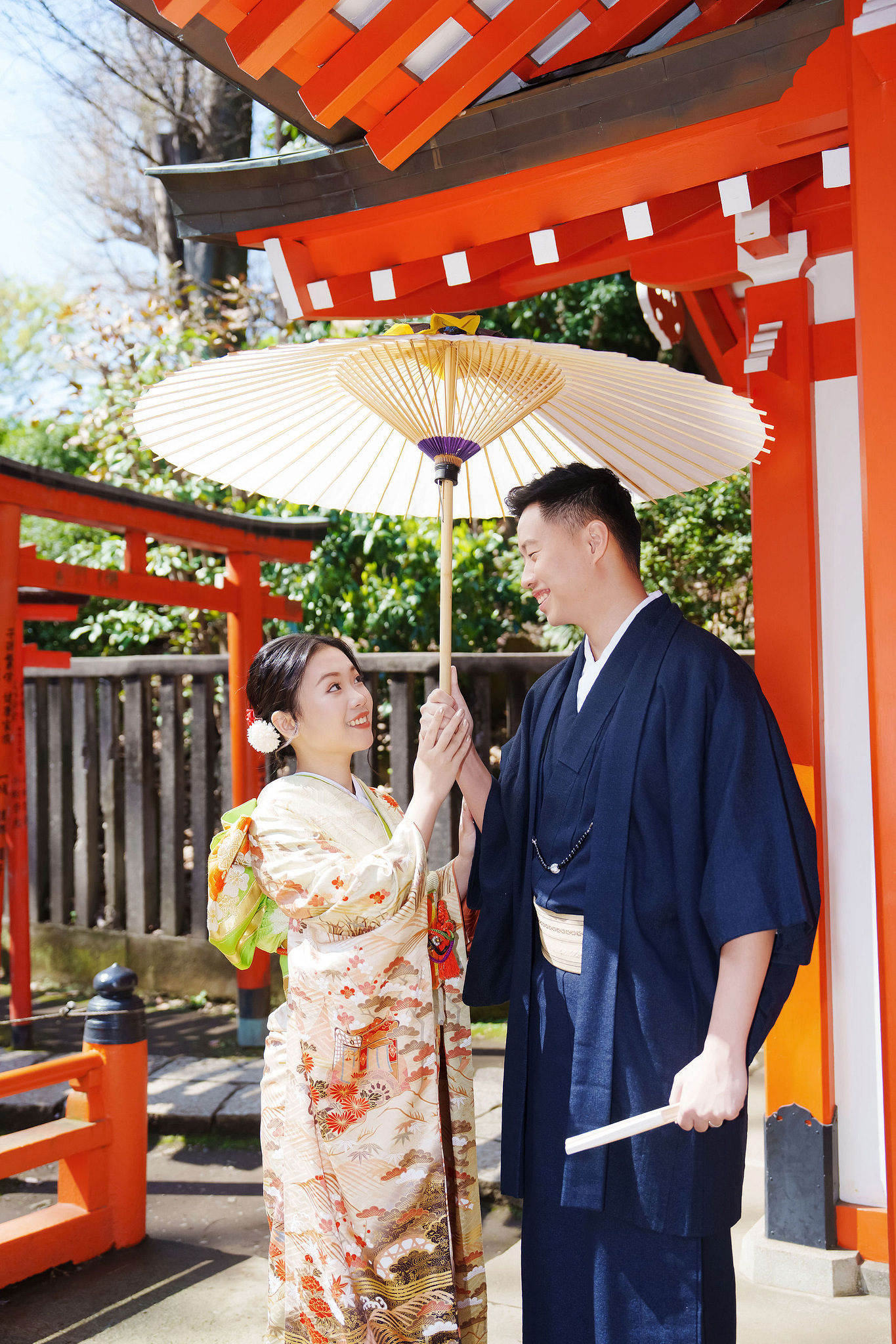 Tokyo & Mt Fuji Pre-Wedding Photoshoot | Tokyo Shrine, Chureito Pagoda & Lake Kawaguchiko at Tokyo Shrine pre-wedding photo