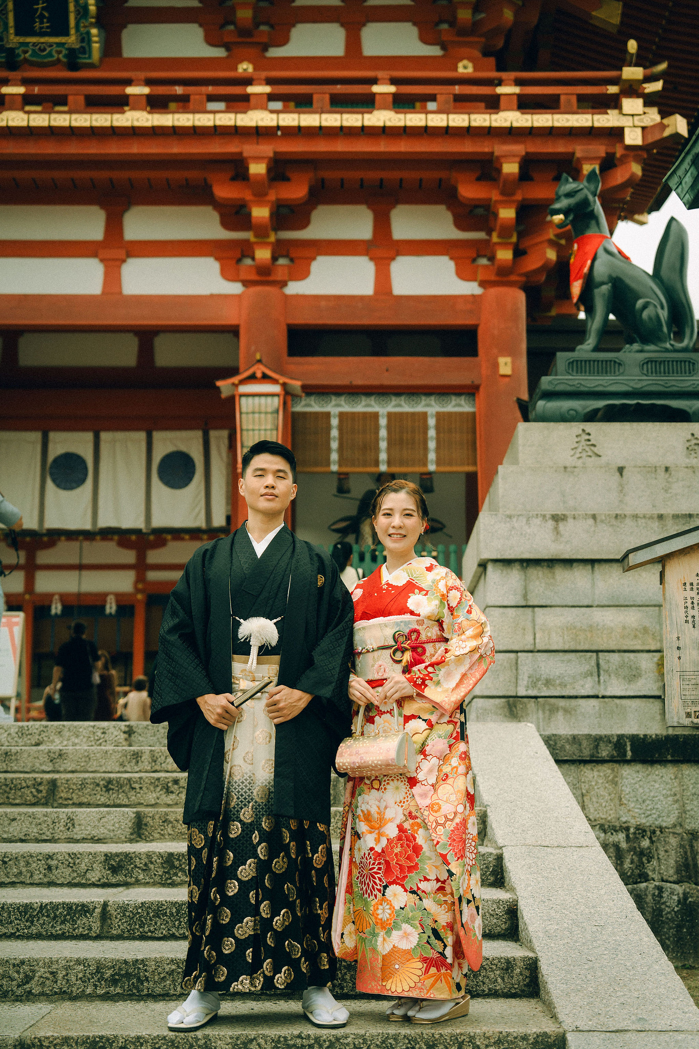Kyoto Pre-Wedding Photoshoot | Fushimi Inari, Gion & Nara Park at Fushimi Inari Taisha pre-wedding photo