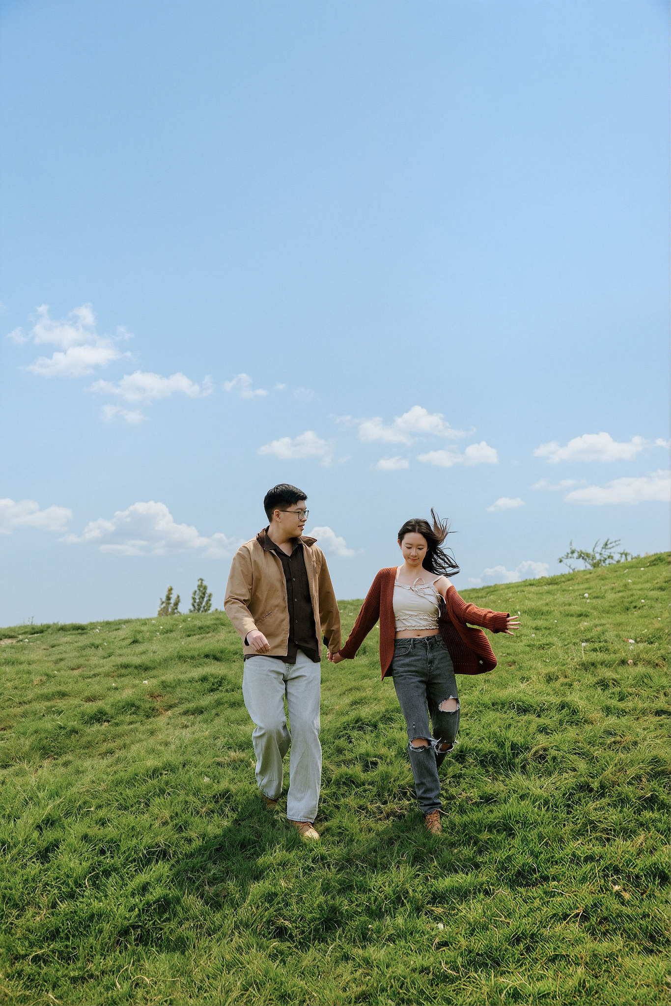 Lijiang, Yunnan Pre-Wedding Photoshoot | Spruce Meadow, Blue Moon Valley, Yulong Snow Mountain & Shuhe Ancient Town at Yulong Snow Mountain pre-wedding photo