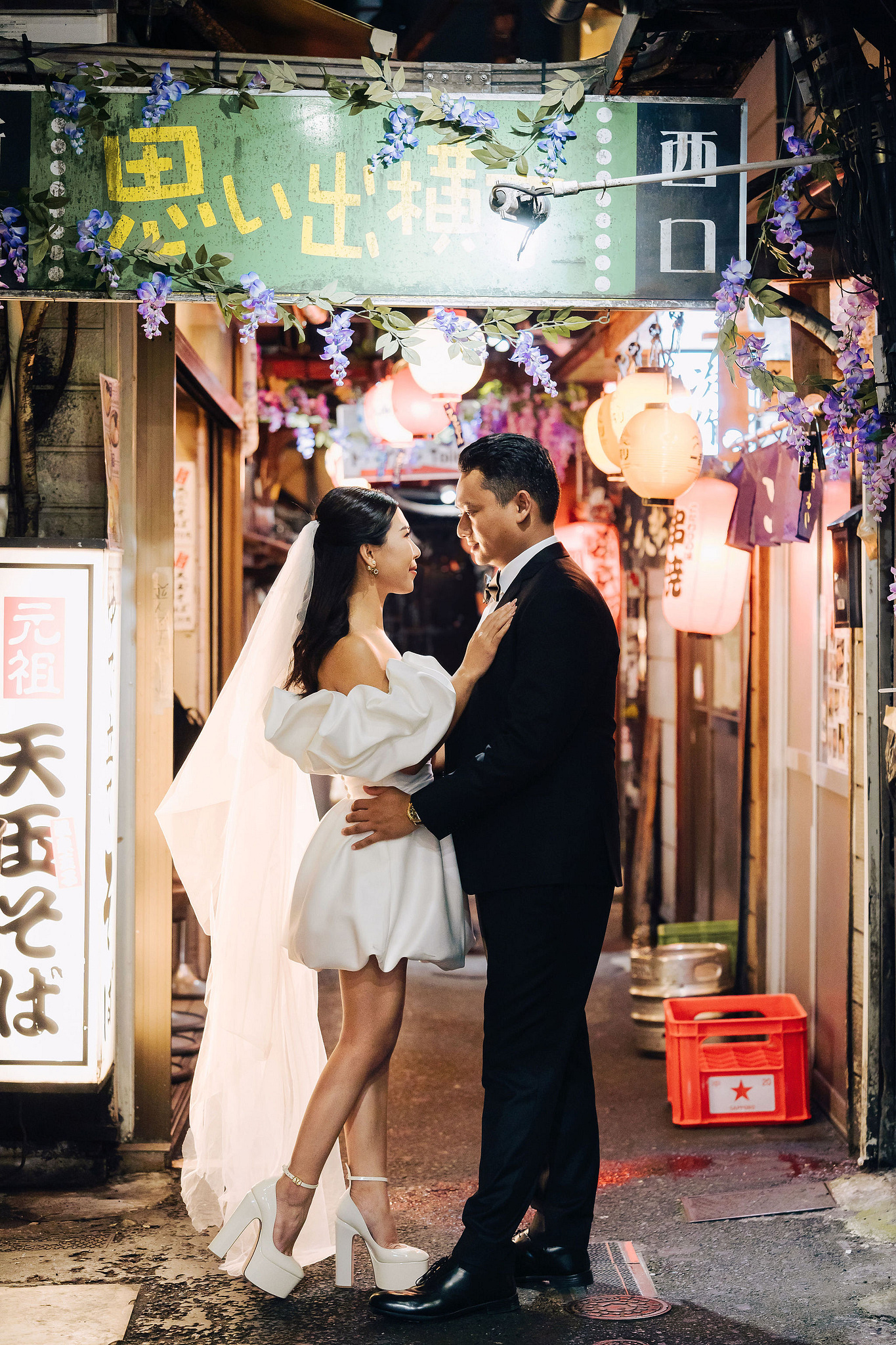 Mt. Fuji & Tokyo Pre-Wedding Photoshoot | Chureito Pagoda, Lake Kawaguchiko & Shinjuku at Shinjuku pre-wedding photo
