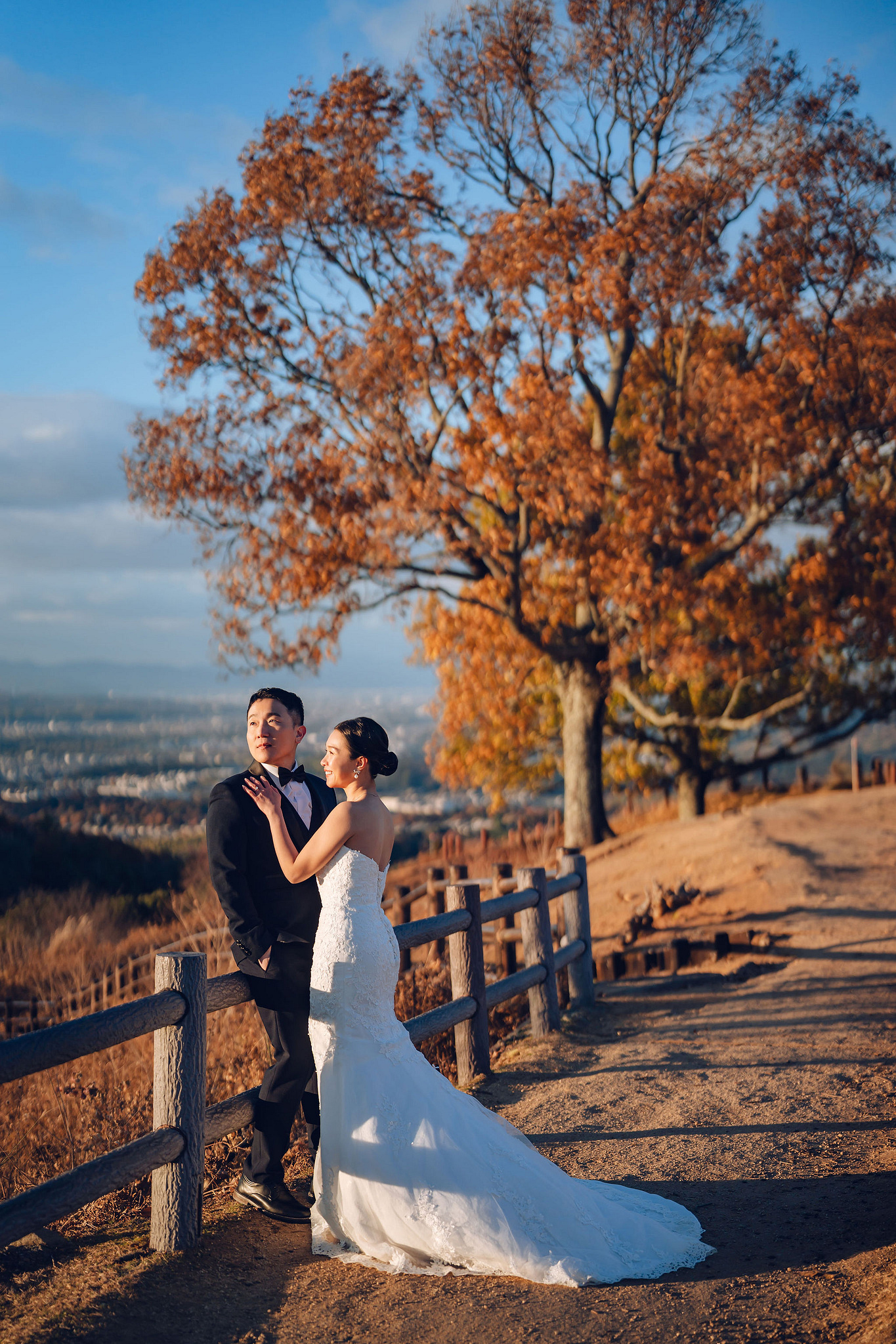 Kyoto Pre-Wedding Photoshoot | Historic Pagoda Streets & Nara Grasslands at Nara Grasslands & Rolling Hills pre-wedding photo
