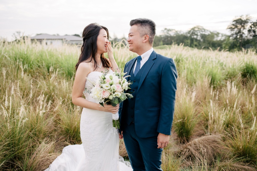 L&Y: Singapore Pre-wedding Photoshoot at Jurong Lake Gardens, Colonial Houses, and IKEA by Cheng on OneThreeOneFour 10