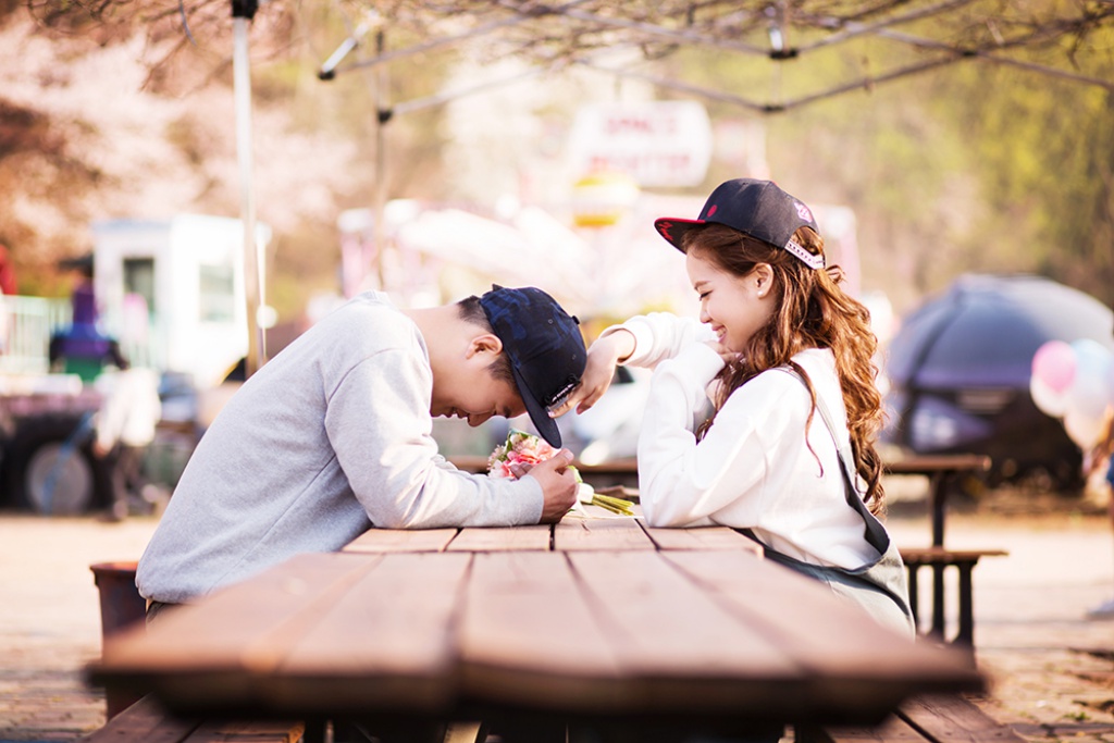Korea Pre-Wedding Photoshoot At Yong Ma Land  by Junghoon on OneThreeOneFour 16