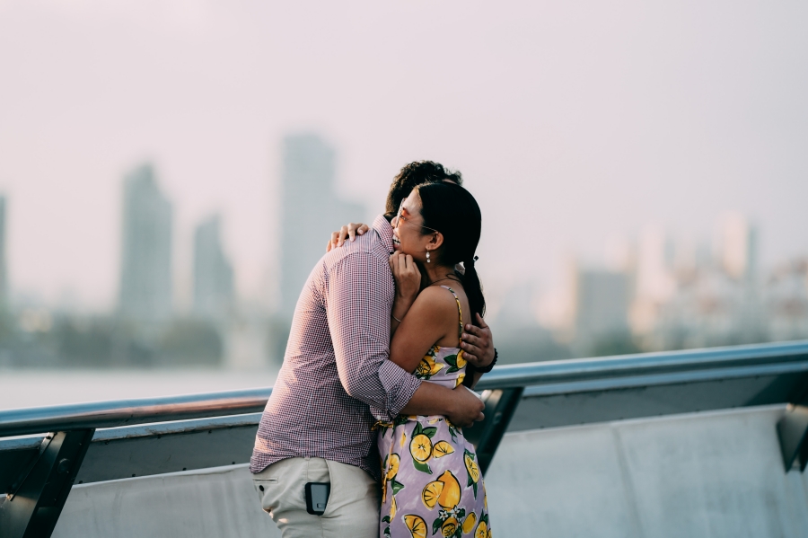 Singapore Surprise Wedding Proposal Photoshoot At Marina Barrage With Singapore Flyer by Michael on OneThreeOneFour 5