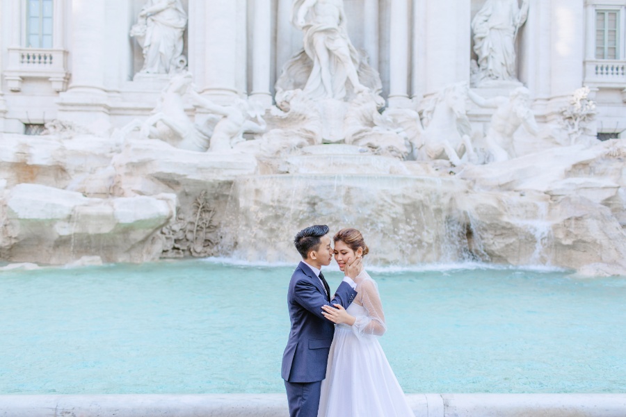 Italy Rome Colosseum Prewedding Photoshoot with Trevi Fountain  by Katie on OneThreeOneFour 15