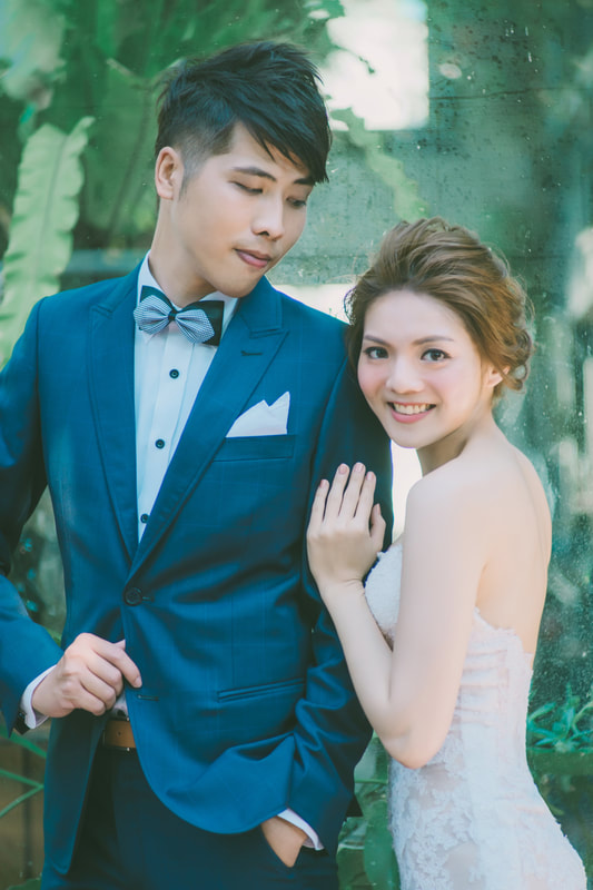 Taiwan Pre-Wedding Photoshoot At The Beach And Shopping Street  by Star  on OneThreeOneFour 10