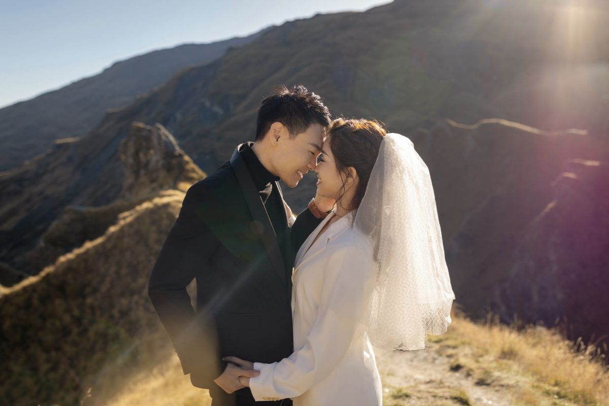 New Zealand Autumn Golden Foliage Peak Pebbled Lake Pre-Wedding Photoshoot  by Fei on OneThreeOneFour 10