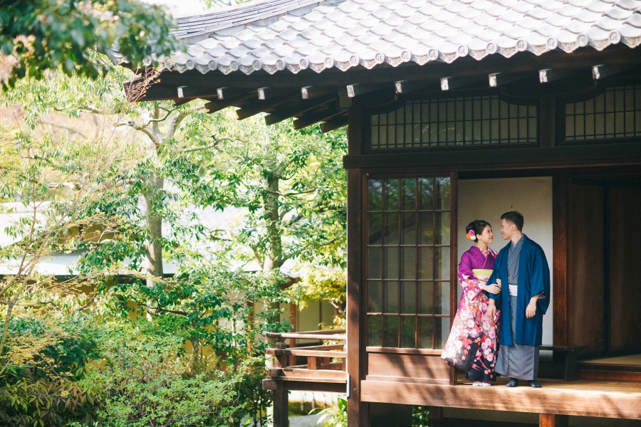 Japan Kyoto Pre-Wedding Photoshoot At Gion District And Nara Deer Park  by Kinosaki  on OneThreeOneFour 15