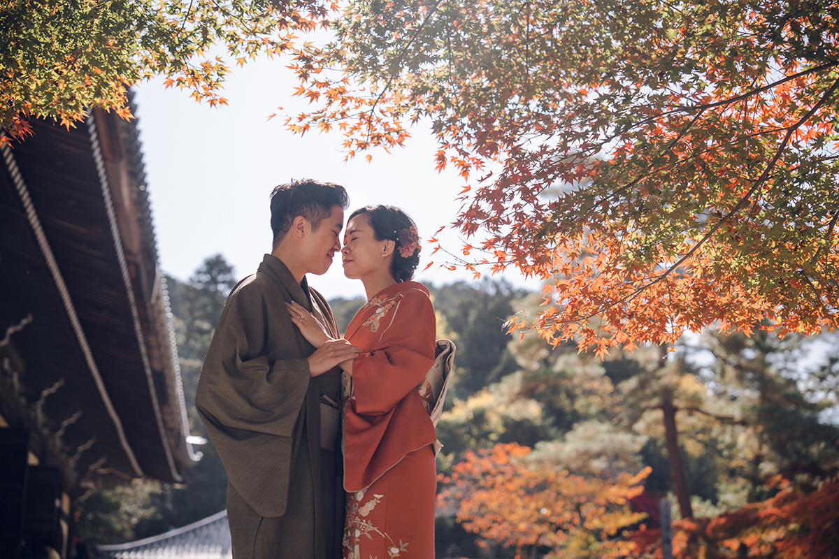 Japan Kyoto Autumn Kimono Shoot at Gion Shrine by Kinosaki on OneThreeOneFour 9