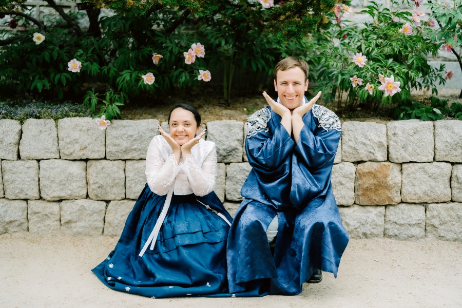 B&J: Hanbok pre-wedding at Namsangol Hanok Village in Seoul by Jungyeol on OneThreeOneFour 20