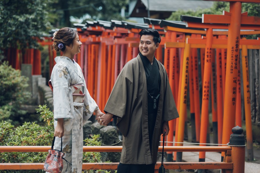 C&WM: pre-wedding in Tokyo city with torii gates at Nezu shrine by Lenham on OneThreeOneFour 0