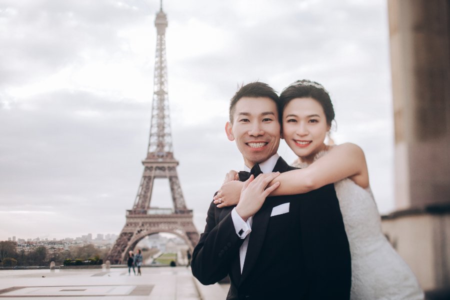 J&A: US Couple's Paris Day to Night Pre-wedding Photoshoot by Yao on OneThreeOneFour 5