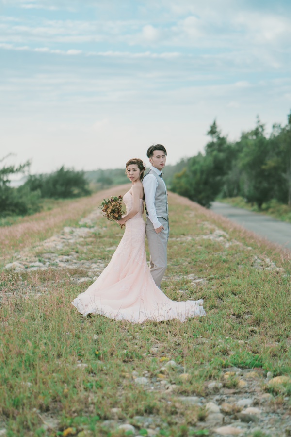 Taiwan Outdoor Pre-Wedding Photoshoot At Tainan Zoo  by Star  on OneThreeOneFour 15