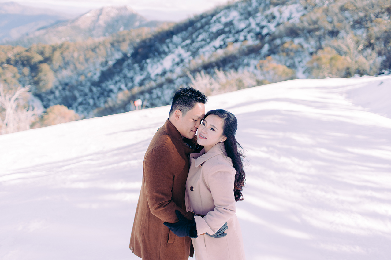 Winter Pre-Wedding Photoshoot with Huskies in Melbourne  by Freddie on OneThreeOneFour 15