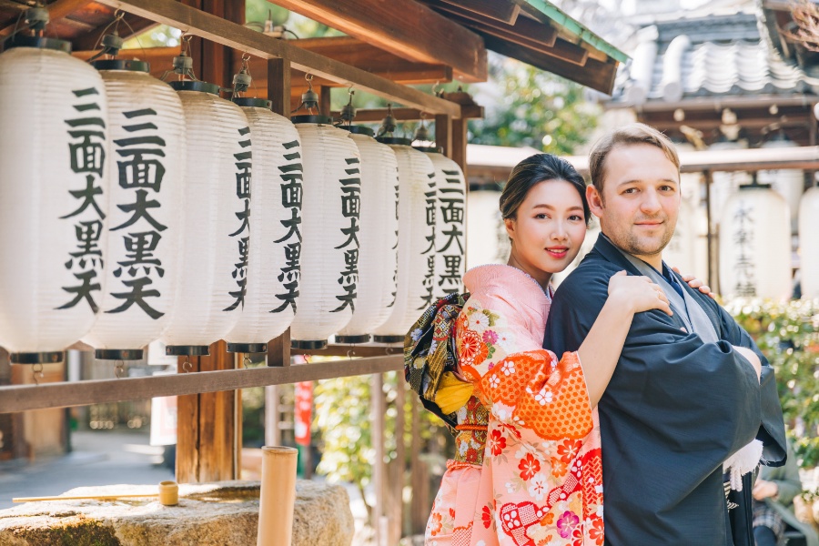 Kyoto Kimono Prewedding Photoshoot Higashiyama District Japan by Shu Hao on OneThreeOneFour 19