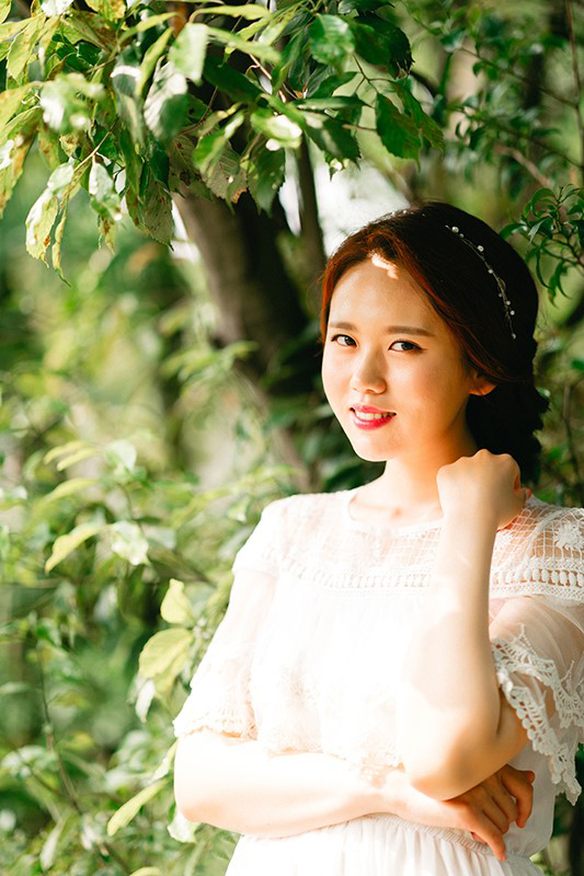 Korea Outdoor Pre-Wedding Photoshoot At Jeju Island with Buckwheat Flowers  by Gamsung   on OneThreeOneFour 9