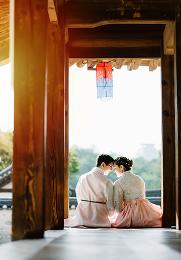 J&A: Korea Hanbok Pre-wedding Photoshoot At Namsangol Hanok Village