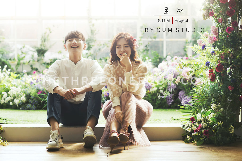 Korean Wedding Photos: Indoor Set (NEW) by SUM Studio on OneThreeOneFour 17