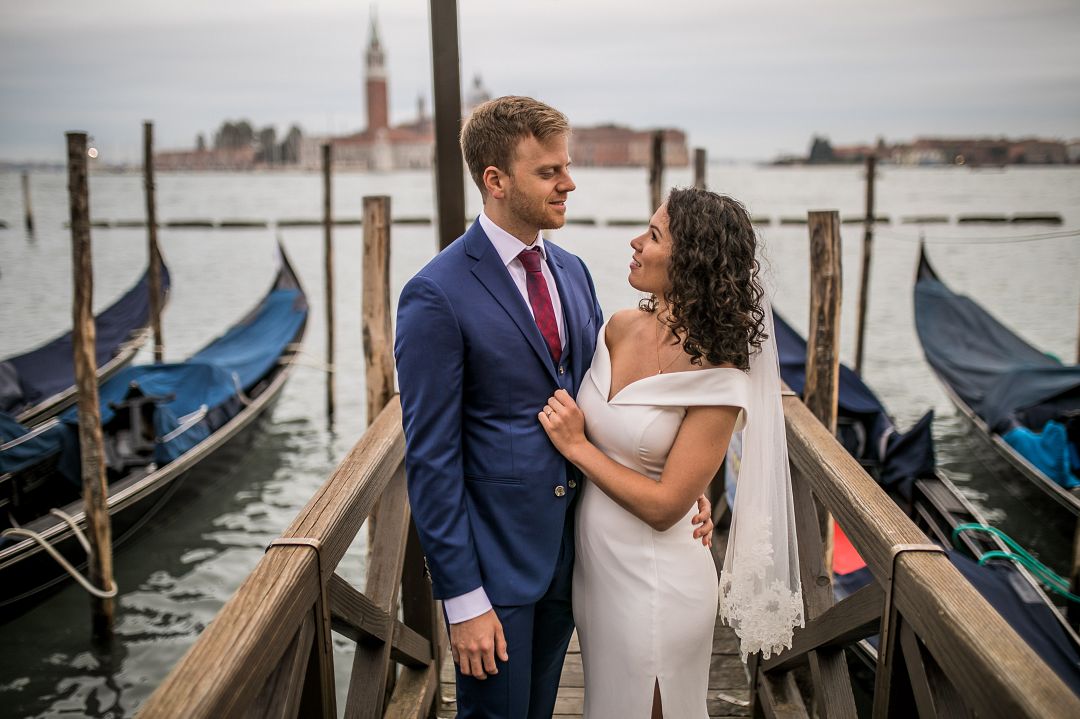 D&K: Romantic pre-wedding photoshoot at Italy Venice by Valerio on OneThreeOneFour 13