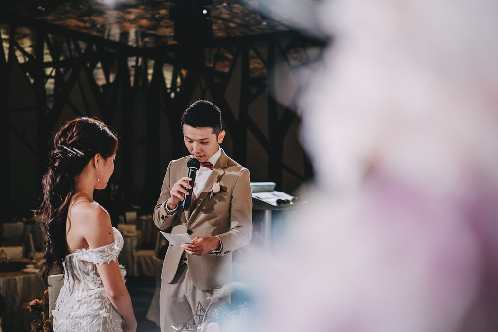 Crowne Plaza Changi Airport Wedding Dinner Photography by Michael on OneThreeOneFour 86