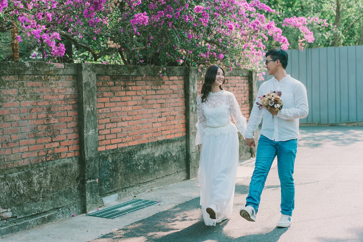 Taiwan Pre-Wedding Photoshoot Local Neighbourhood Street Garden Beach by  on OneThreeOneFour 0