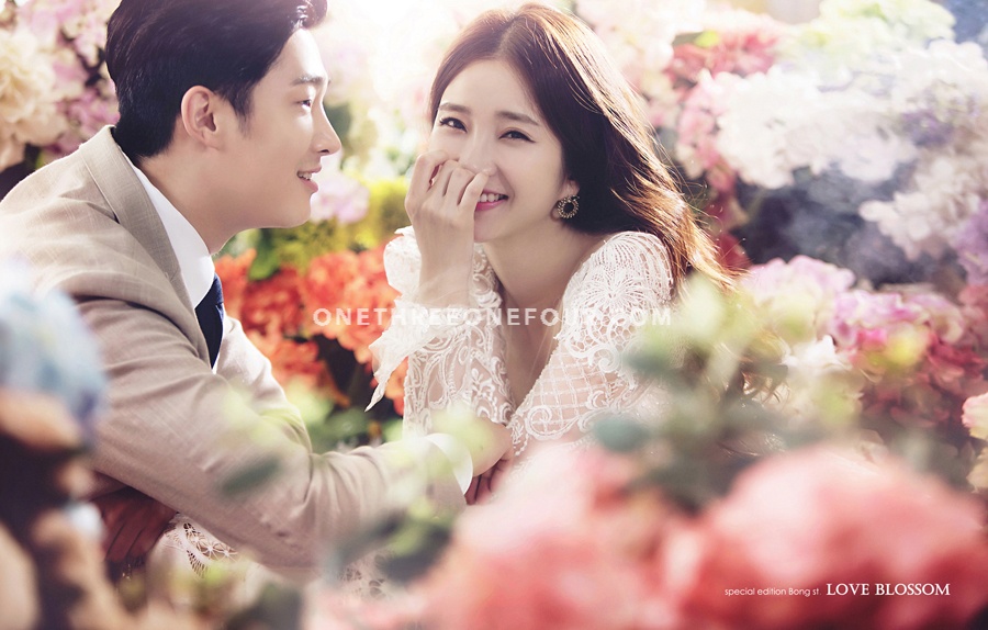 2016 Studio Bong Korea Pre-Wedding Photography - Love Blossom  by Bong Studio on OneThreeOneFour 24