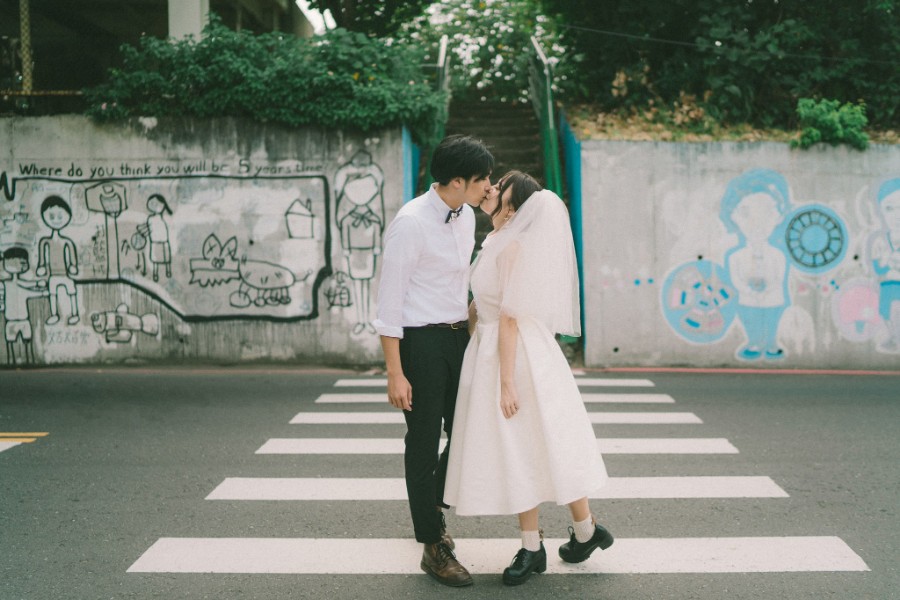 Forest Intimate Pre-wedding Photoshoot | Taiwan Prewedding Photoshoot by Star on OneThreeOneFour 22