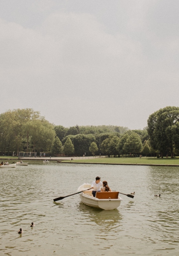 Pre-Wedding Photoshoot In Paris At Eiffel Tower And Palace Of Versailles 