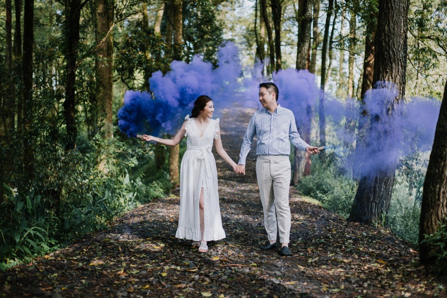 L&J: Whimsical Pre-wedding Photoshoot in Bali by Julie on OneThreeOneFour 7