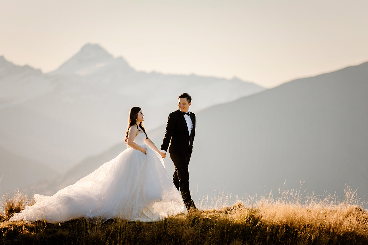 New Zealand Autumn Pre-Wedding Photoshoot at Arrowtown & Coromandel Peak by Fei on OneThreeOneFour 16