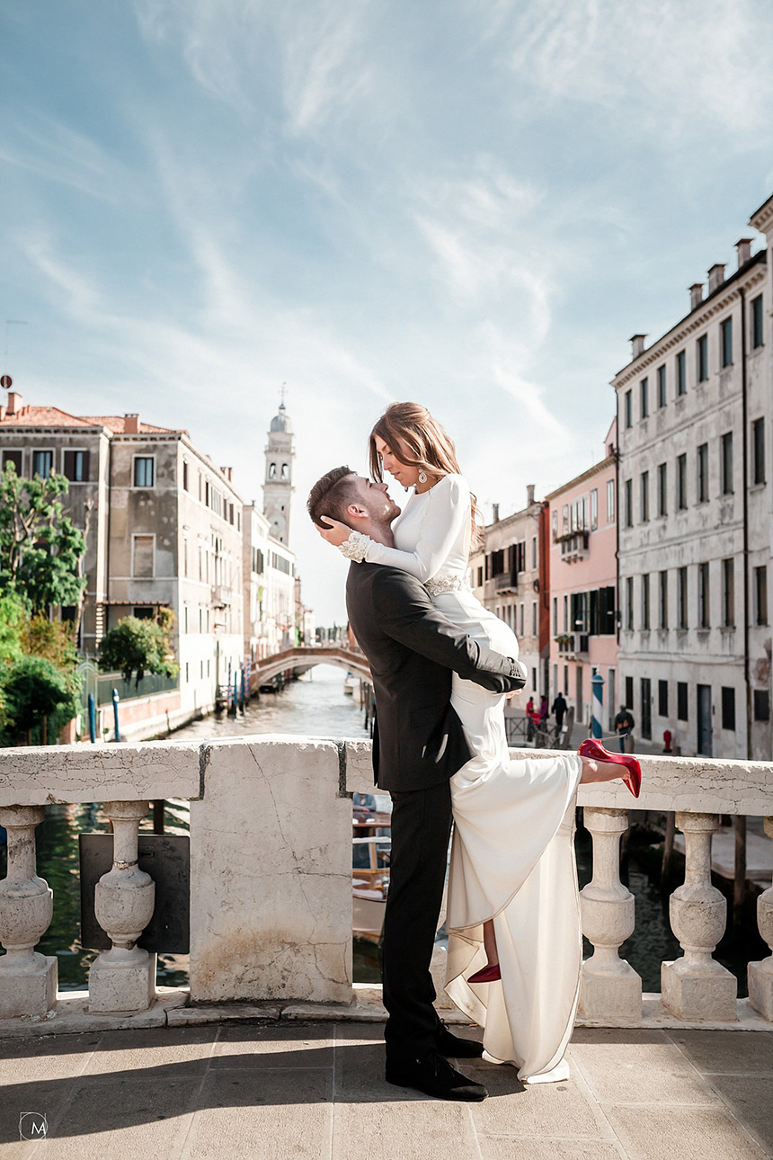 Venice Wedding Photoshoot by Olga  on OneThreeOneFour 12