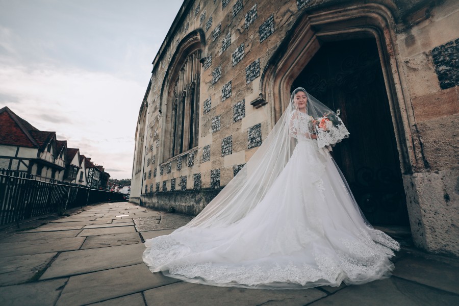 CH&ZW: Nature pre-wedding in London by Dom on OneThreeOneFour 10