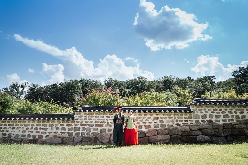 Y&B: Korea Hanbok Pre-Wedding Photoshoot At Dream Forest by Jungyeol on OneThreeOneFour 15