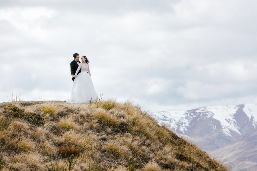 W&J: Pre-wedding in Spring with cherry blossom and snow by Fei on OneThreeOneFour 9