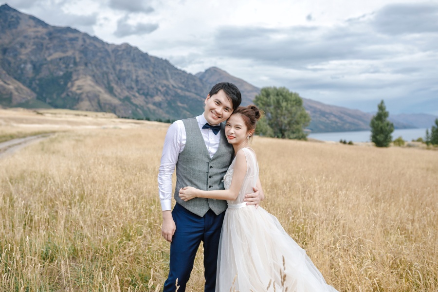 J&W: New Zealand Pre-wedding Photoshoot on Panoramic Hilltop by Fei on OneThreeOneFour 20