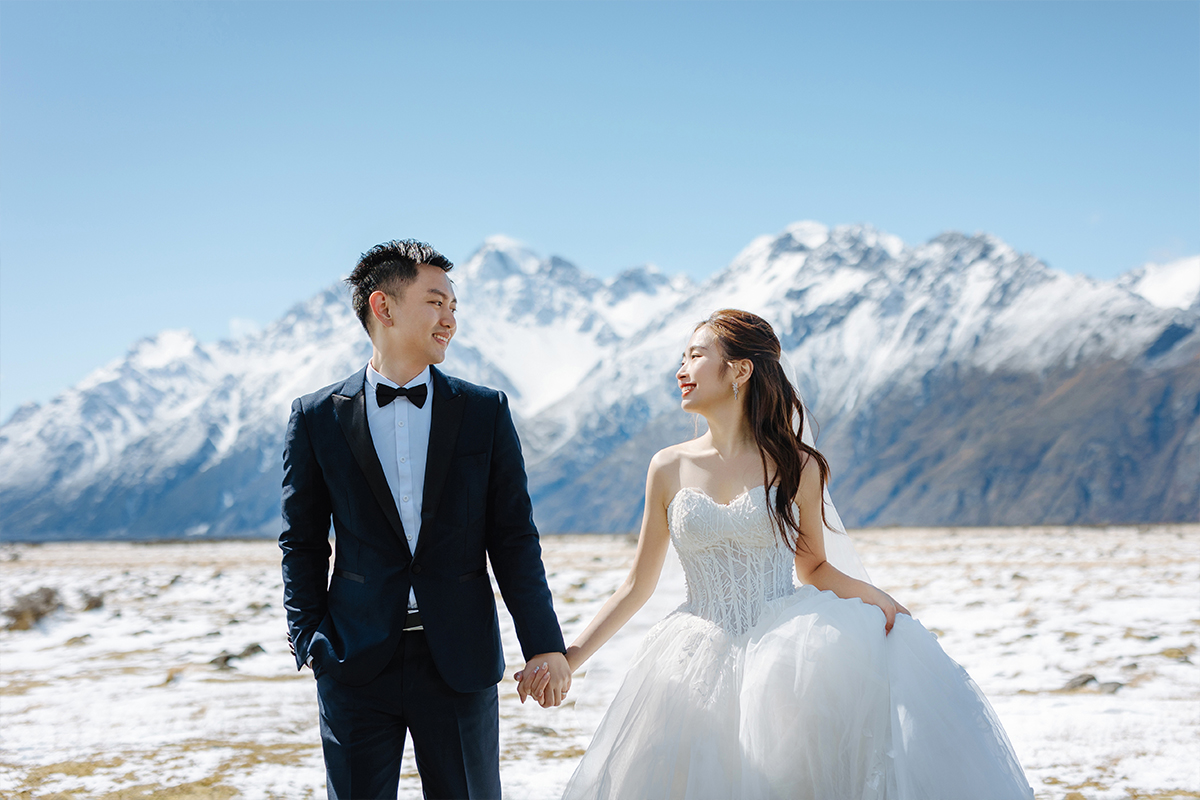 2-Day New Zealand Winter Fairytale Themed Pre-Wedding Photoshoot with Horse and Glaciers and Snow Mountains by Fei on OneThreeOneFour 23