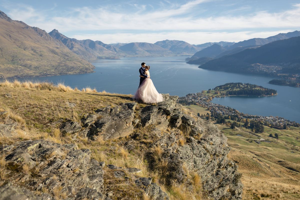 New Zealand Autumn Golden Foliage Peak Pebbled Lake Pre-Wedding Photoshoot  by Fei on OneThreeOneFour 19