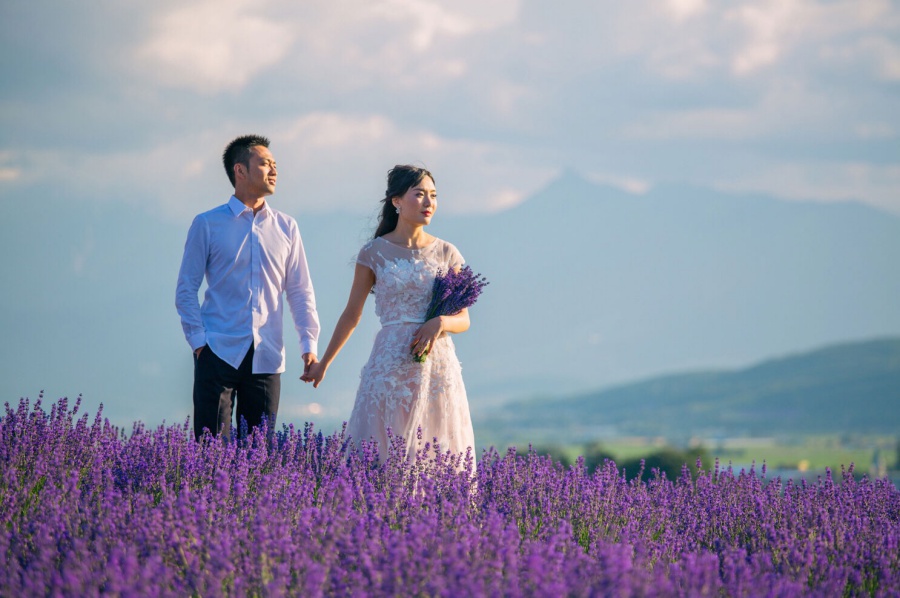 Hokkaido Furano Summer Pre-Wedding Photoshoot At Tomita Lavender Farm by Wu on OneThreeOneFour 2