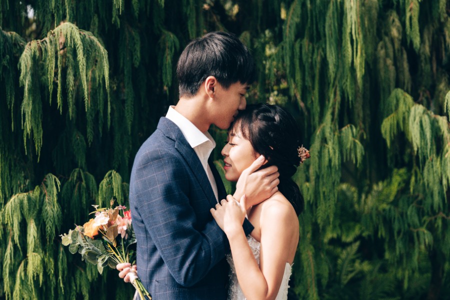 F&N: Cutest couple pre-wedding at Jurong Lake, Gardens by the Bay & Jewel by Grace on OneThreeOneFour 17