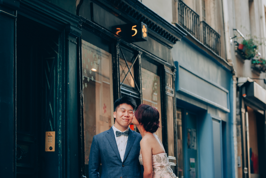 Paris Pre-Wedding Photography for Singapore Couple At Eiffel Tower And Palais Royale  by Arnel on OneThreeOneFour 25