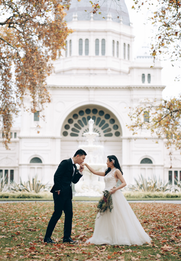 Melbourne Autumn Pre-Wedding Photoshoot At Carlton Garden, Parliament Building And Windsor Hotel